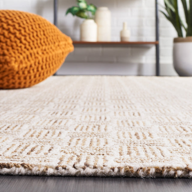Safavieh Micro-Loop Mlp537E Taupe/Ivory Rug.