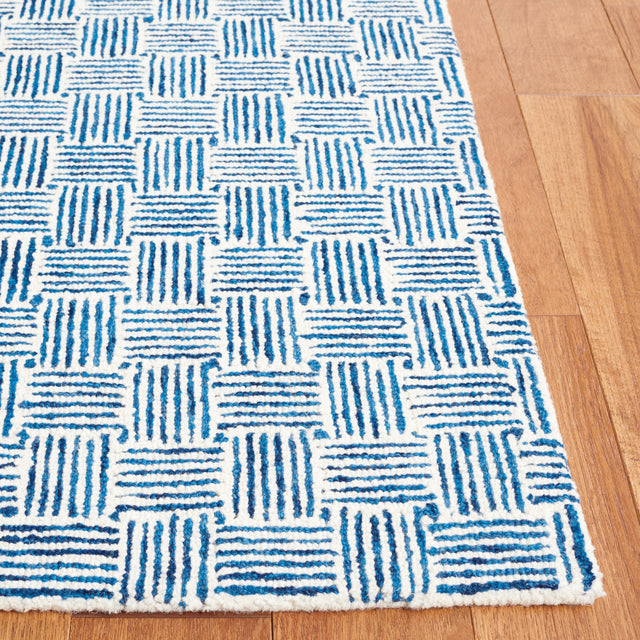Safavieh Micro-Loop Mlp537N Navy/Ivory Rug.