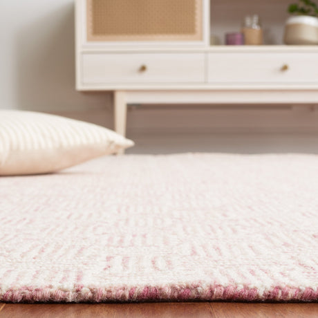 Safavieh Micro-Loop Mlp537U Pink/Ivory Rug.