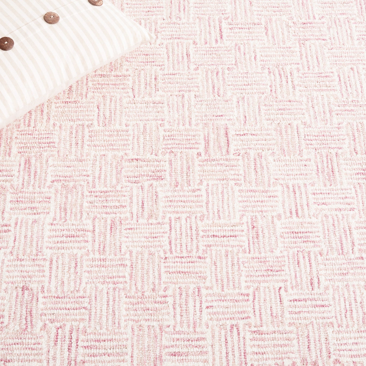 Safavieh Micro-Loop Mlp537U Pink/Ivory Rug.