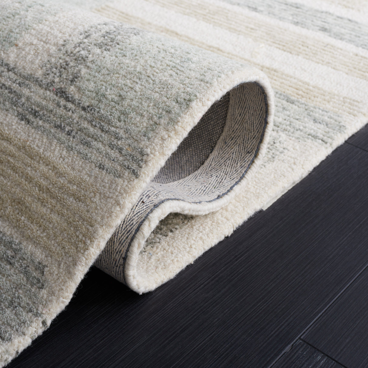 Safavieh Micro-Loop Mlp954A Ivory/Grey Rug.