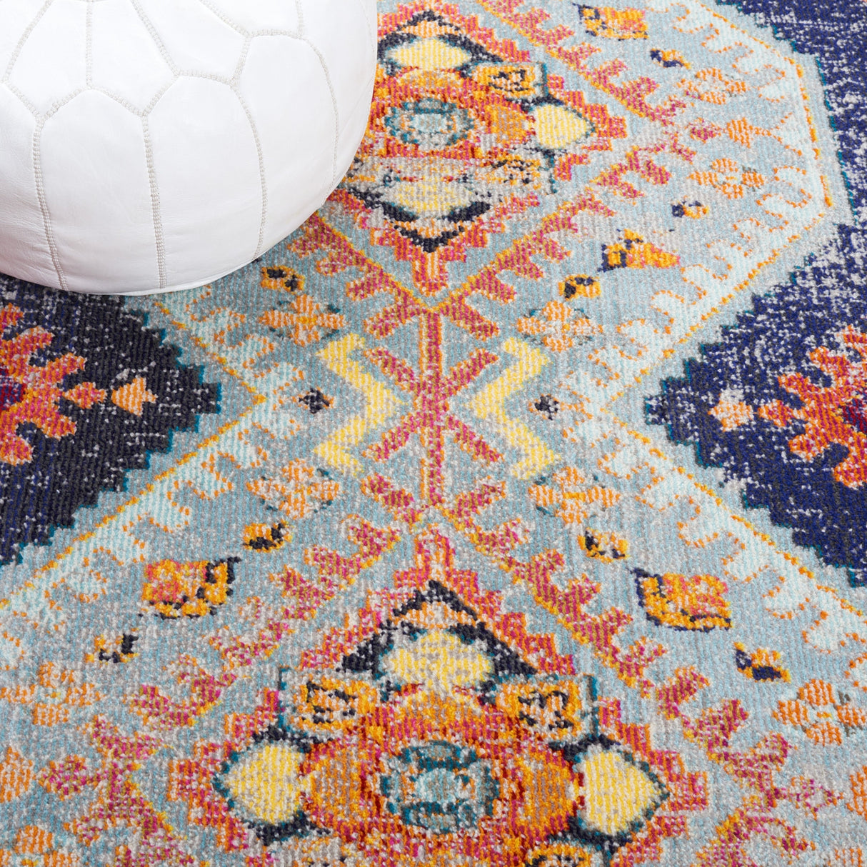 Safavieh Monaco Mnc278P Rust/Multi Rug.