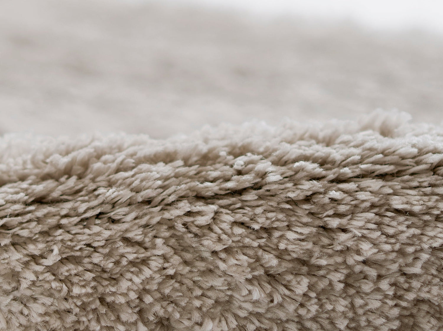 Momeni Novogratz Nola Shag Ns - 01 Mocha Rug - Momeni - nshagns - 01moc5370