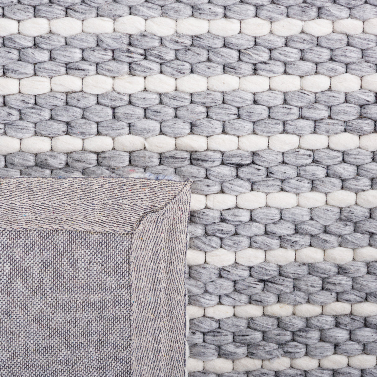 Safavieh Marbella Mrb207F Grey/Ivory Rug.
