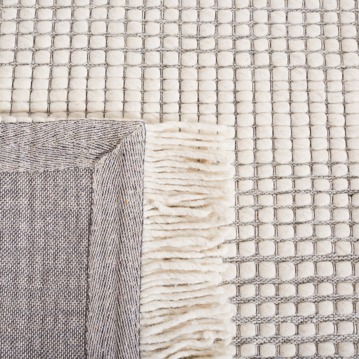 Safavieh Marbella Mrb208F Ivory/Grey Rug.
