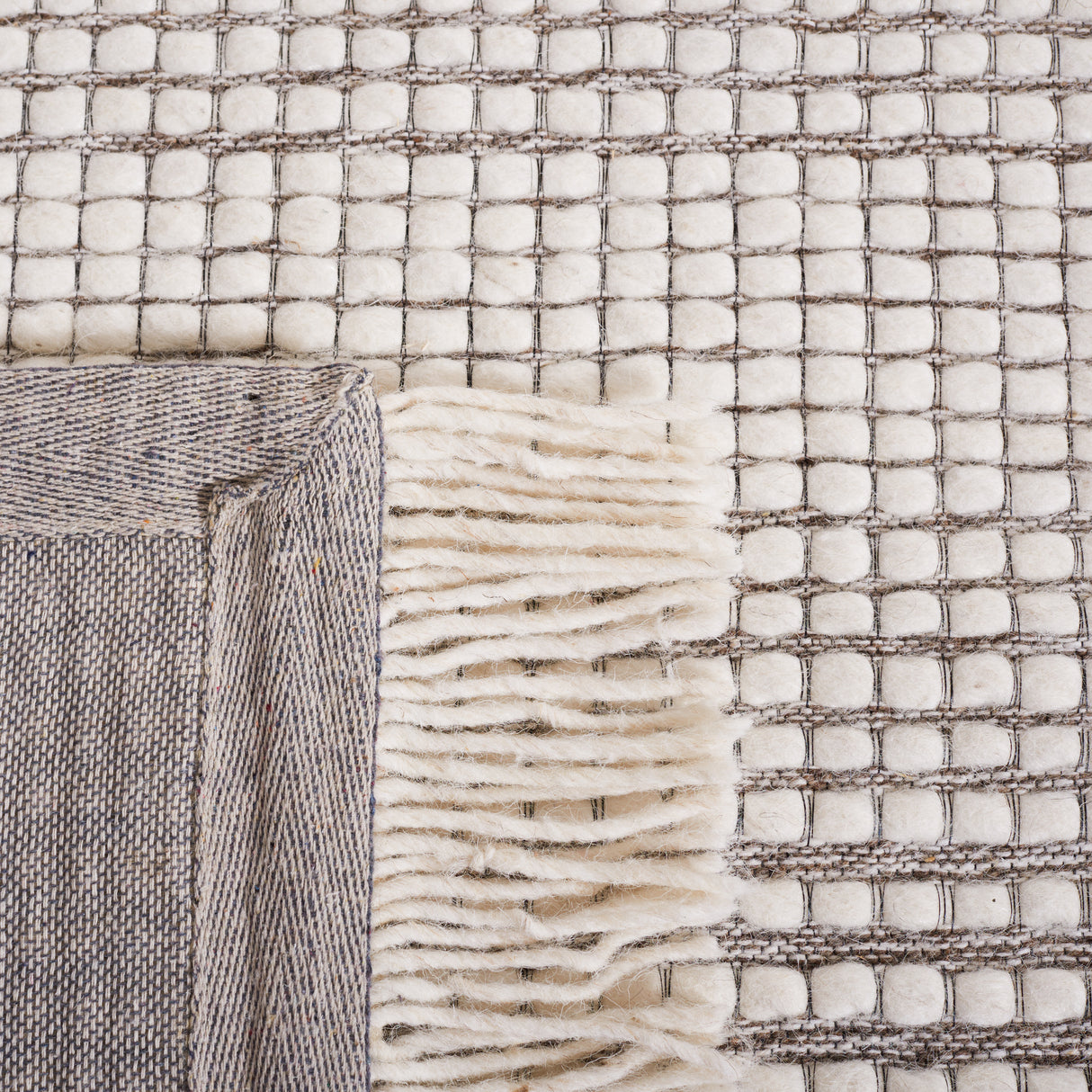 Safavieh Marbella Mrb208T Ivory/Dark Brown Rug.