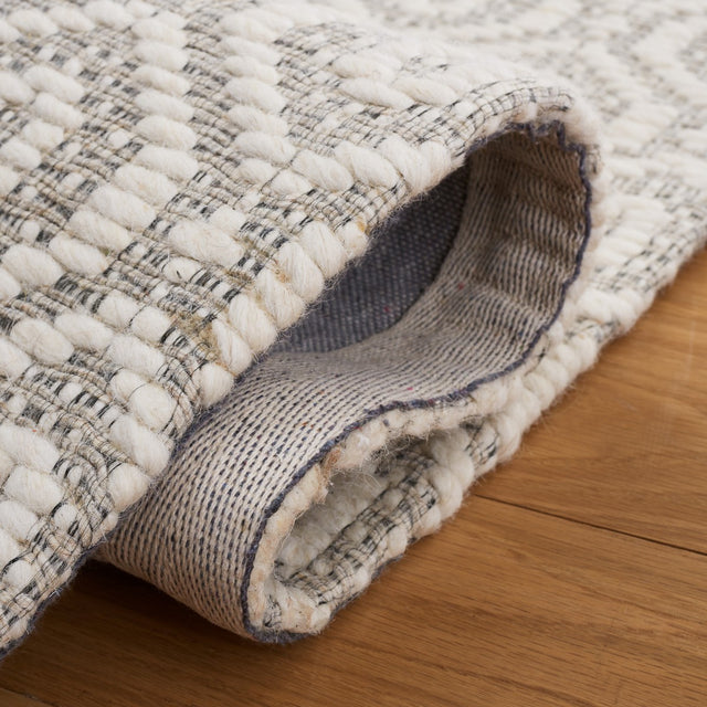 Safavieh Marbella Mrb325A Ivory/Beige Rug.