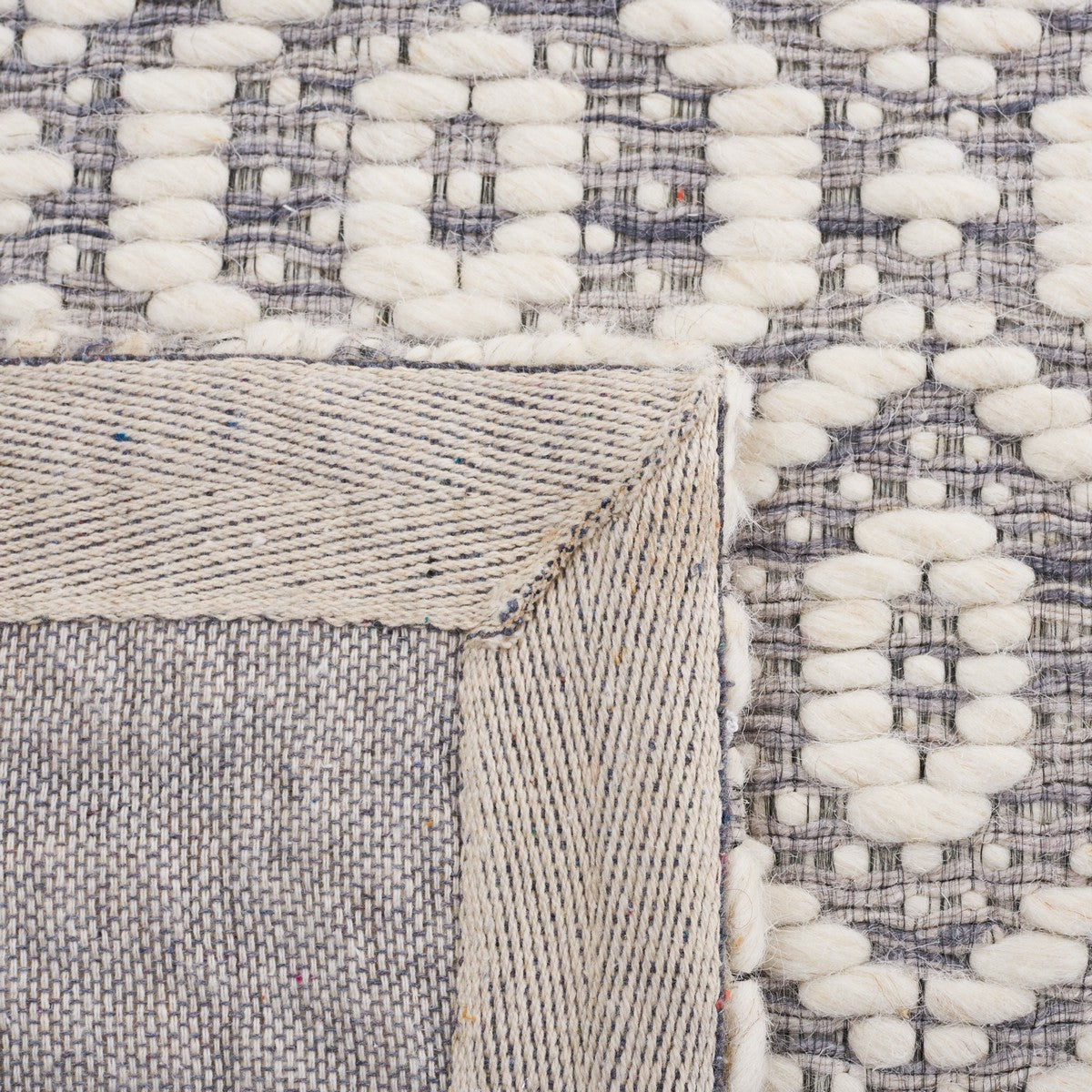 Safavieh Marbella Mrb325F Grey/Ivory Rug.