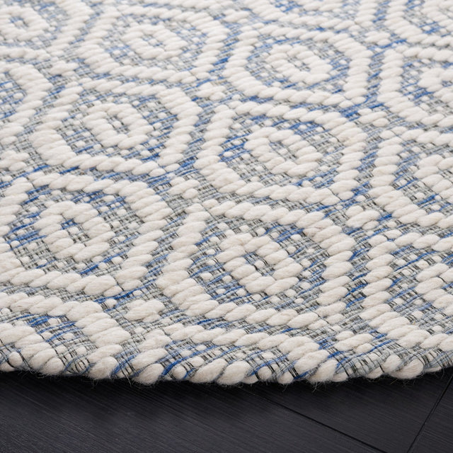 Safavieh Marbella Mrb325N Blue/Ivory Rug.