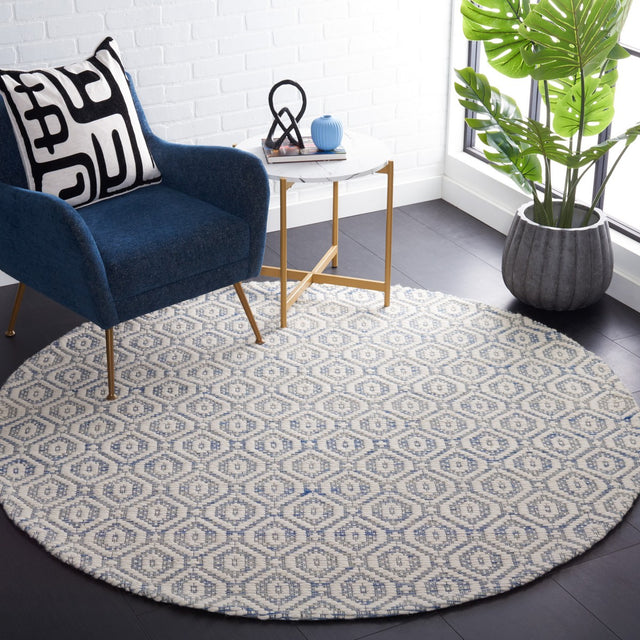 Safavieh Marbella Mrb325N Blue/Ivory Rug.