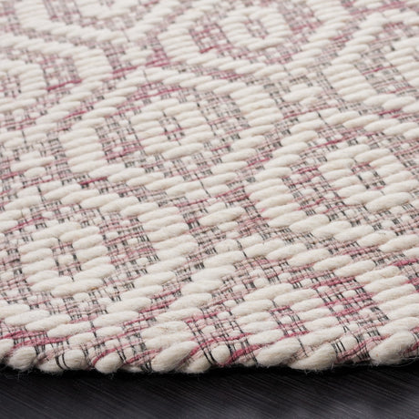 Safavieh Marbella Mrb325U Pink/Ivory Rug.
