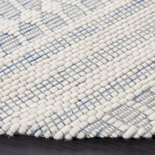 Safavieh Marbella Mrb327N Navy/Ivory Rug.