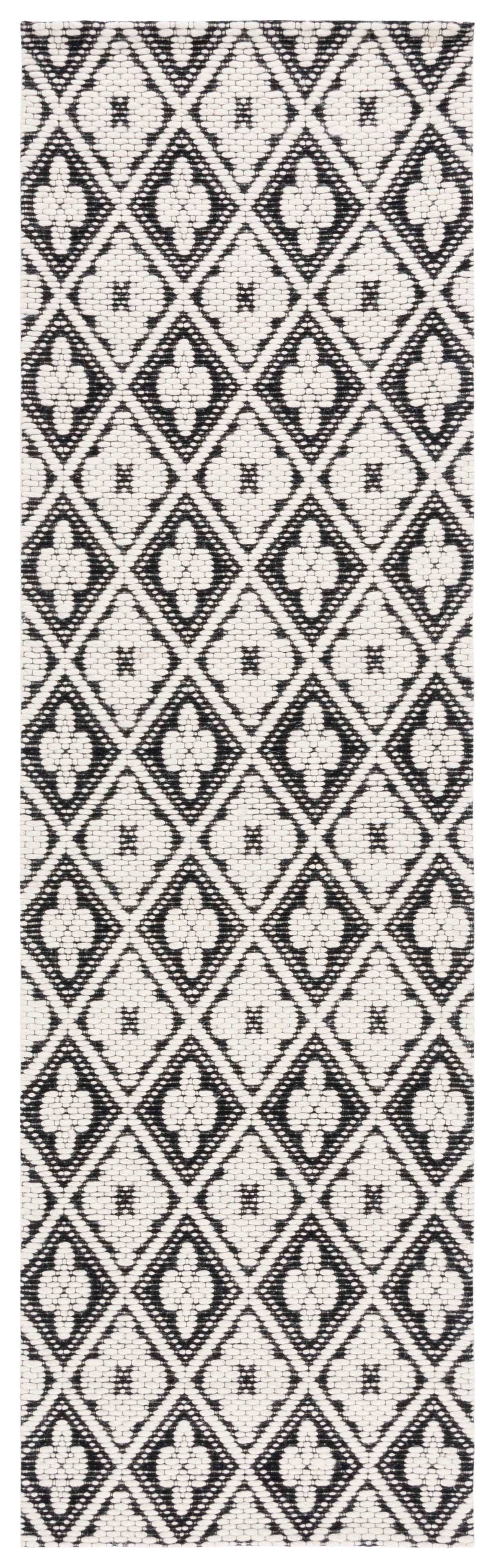 Safavieh Marbella Mrb328Z Black/Ivory Rug.