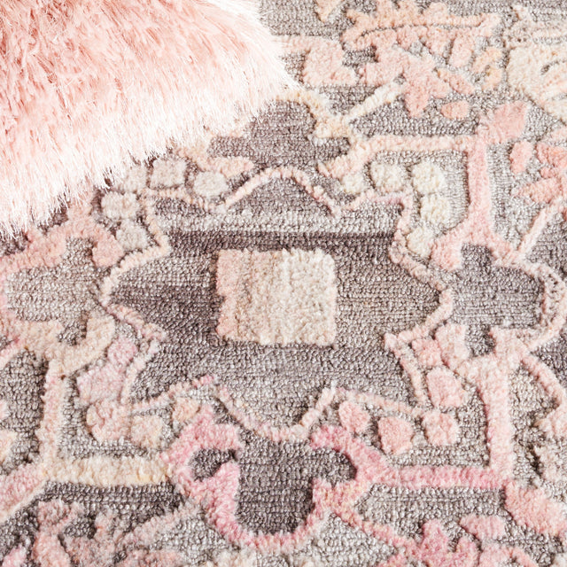 Safavieh Marquee Mrq125F Grey/Pink Rug.