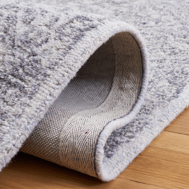 Safavieh Marquee Mrq201N Grey Rug.