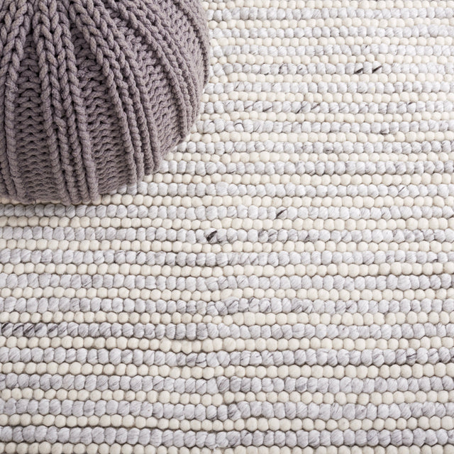 Safavieh Martha Stewart Msr9650G Ivory/Light Grey Rug.