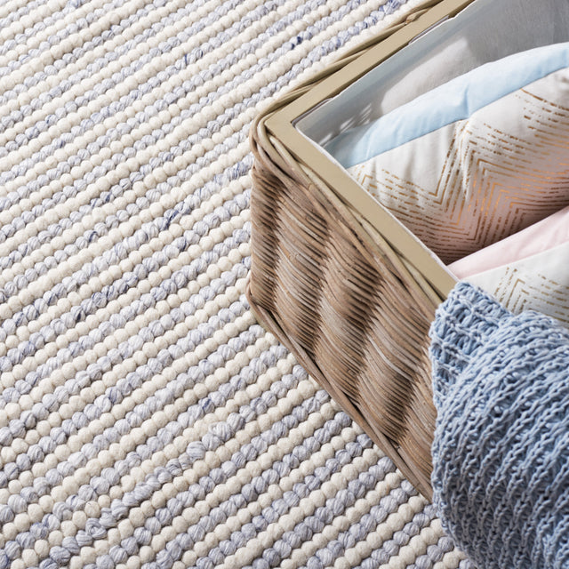 Safavieh Martha Stewart Msr9650M Ivory/Blue Rug.