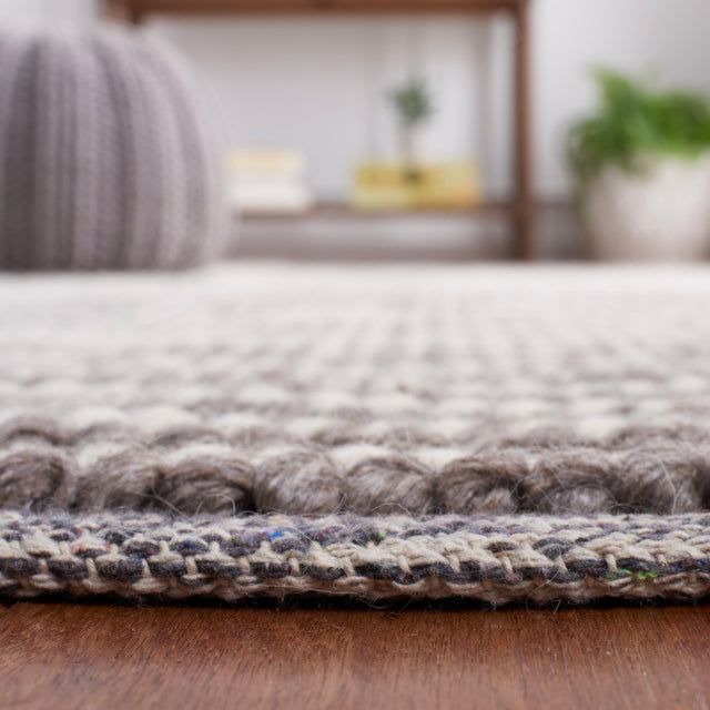 Safavieh Martha Stewart Msr9650T Ivory/Dark Brown Rug.