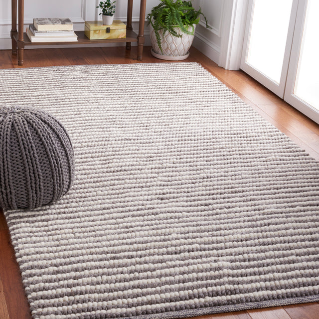 Safavieh Martha Stewart Msr9650T Ivory/Dark Brown Rug.