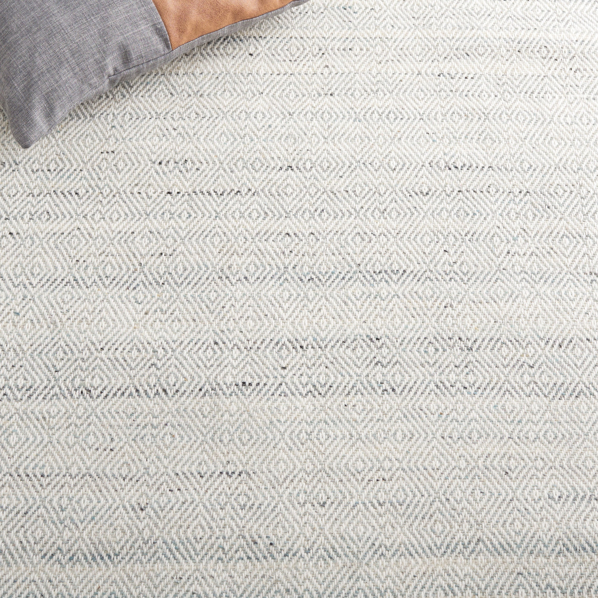 Safavieh Martha Stewart Msr9675J Light Blue/Ivory Rug.