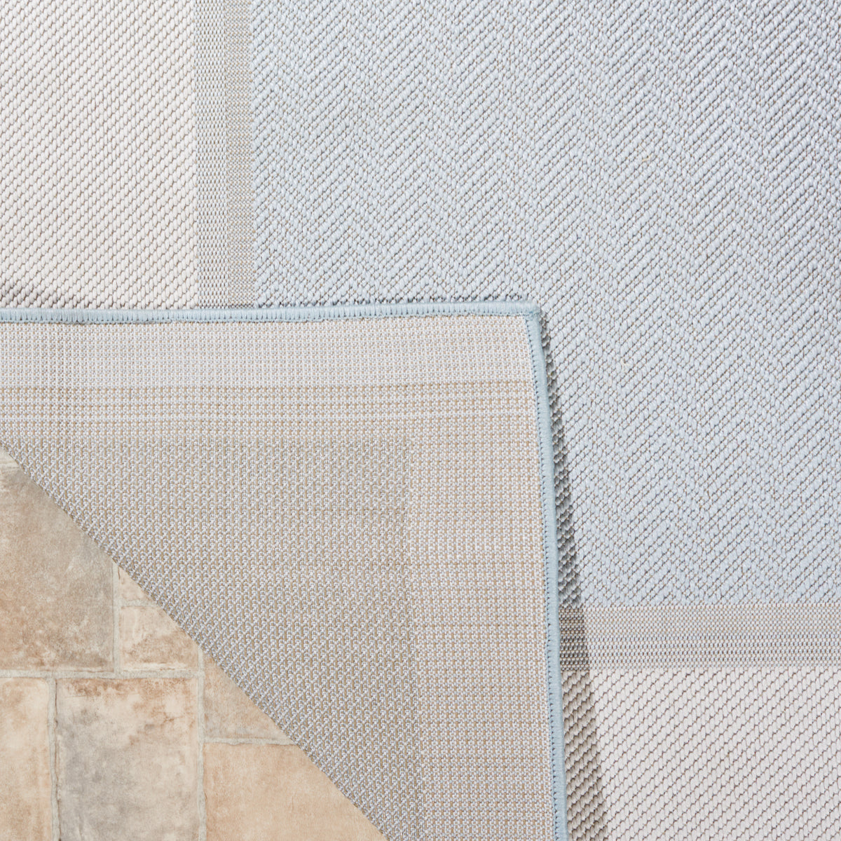 Safavieh Martha Stewart Indoor Outdoor Msro317A Blue/Ivory Rug.