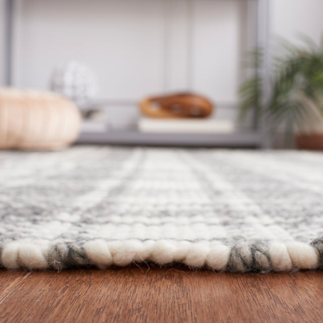 Safavieh Natura Nat110F Grey/Ivory Rug.