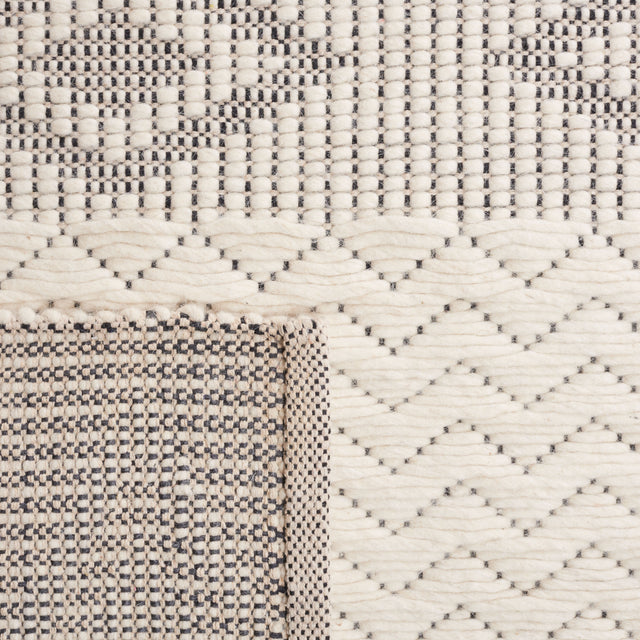 Safavieh Natura Nat204Z Ivory/Black Rug.