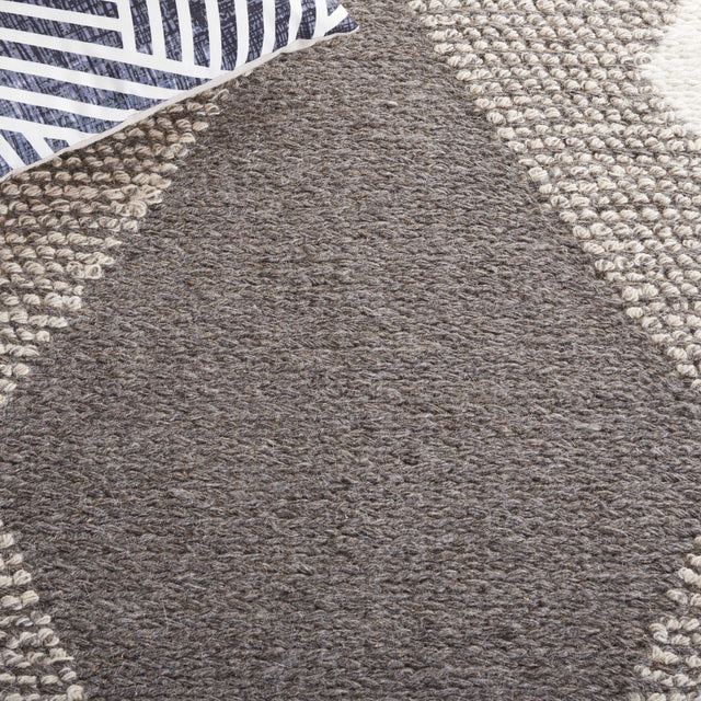 Safavieh Natura Nat219B Ivory/Beige Rug.