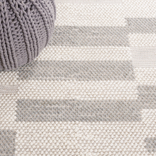 Safavieh Natura Nat225F Ivory/Grey Rug.