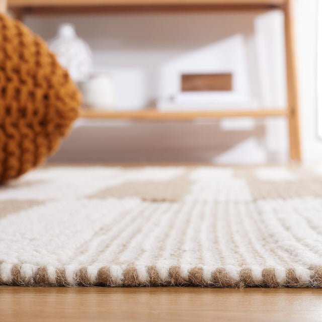 Safavieh Natura Nat225T Ivory/Light Brown Rug.