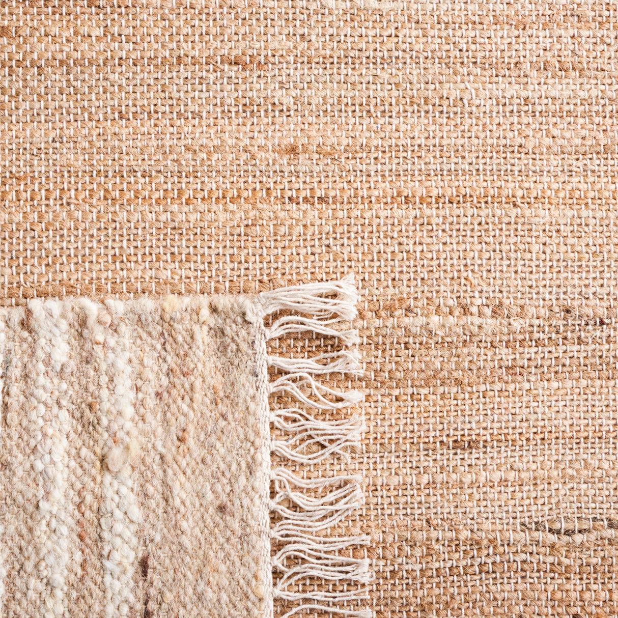 Safavieh Natura Nat872A Natural/Ivory Rug.
