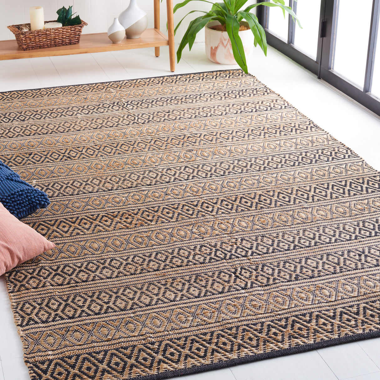 Safavieh Natural Fiber Nf379Z Black/Natural Rug.