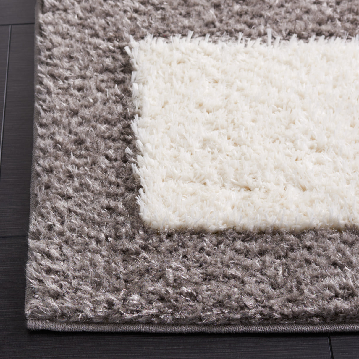 Safavieh Norway Nor204F Grey/Ivory Rug.