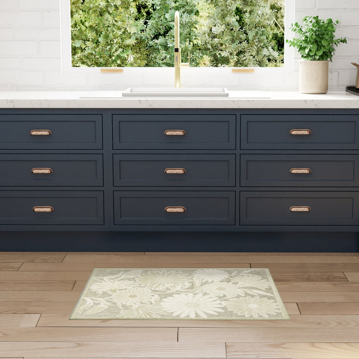 Nourison Aloha ALH33 Machine Made Ivory, Sage Rug