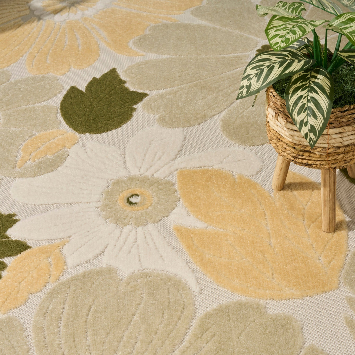 Nourison Aloha ALH42 Machine Made Ivory, Green Rug