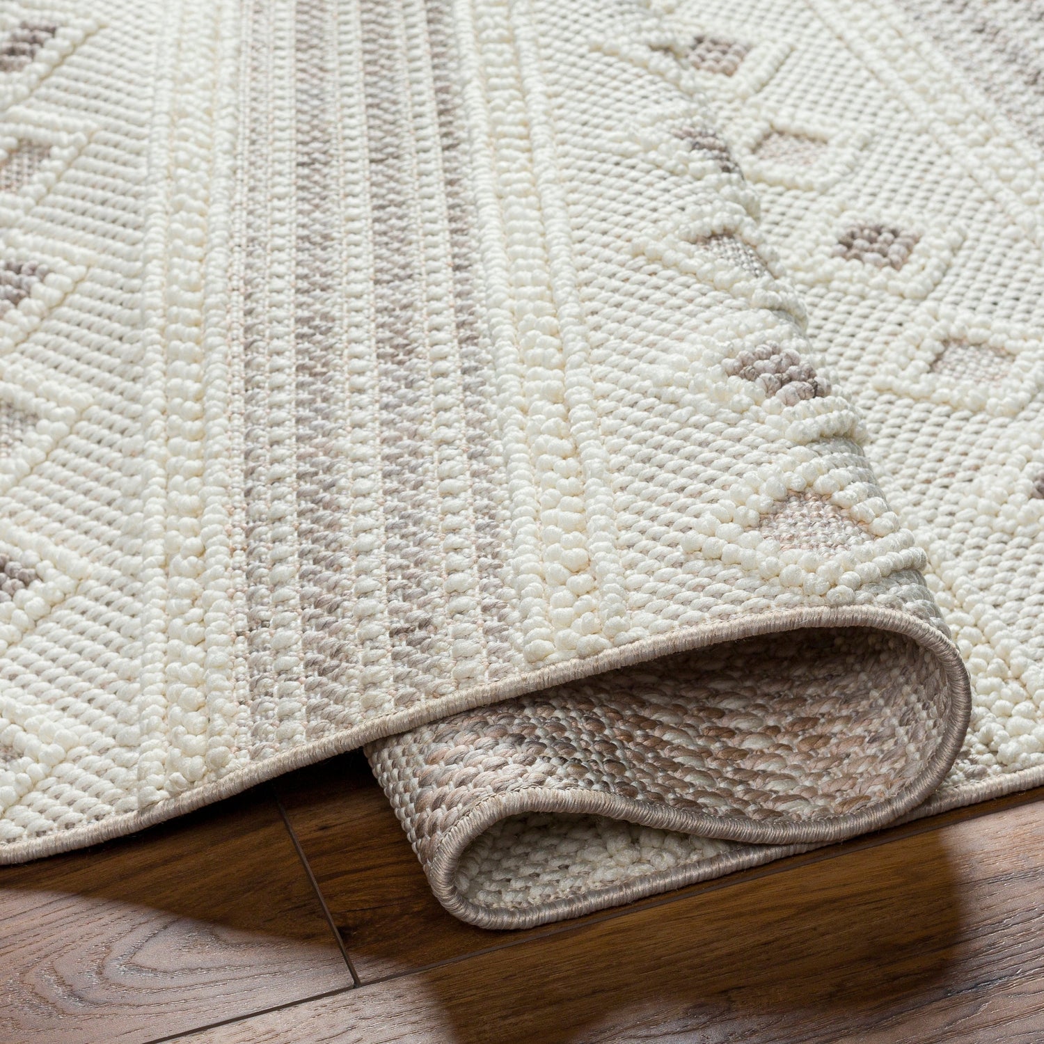 Surya New Delhi Nwh-2306 Pearl, Light Grey, Off-White, Ash Rug.