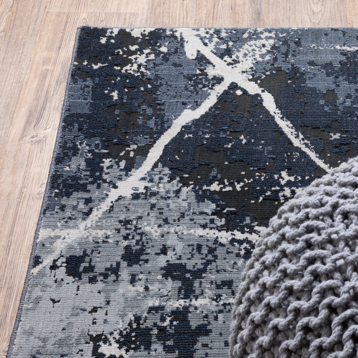 Oriental Weavers Sphinx Caravan 7150B Blue/ Blue Rugs.