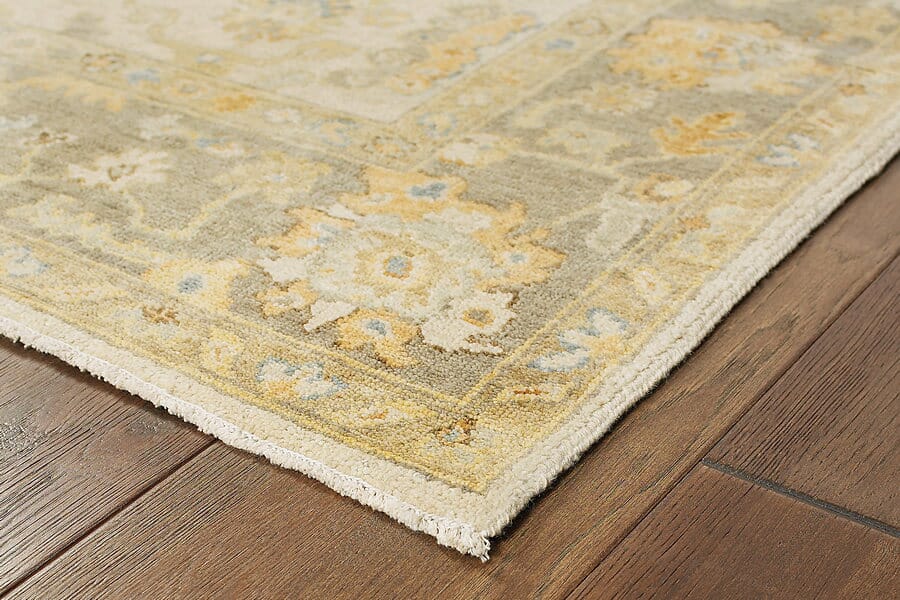 Oriental Weavers Sphinx Palace 10307 Beige / Grey Rugs.