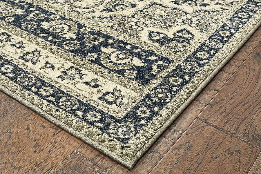 Oriental Weavers Sphinx Richmond 5504I Ivory / Navy Rugs.