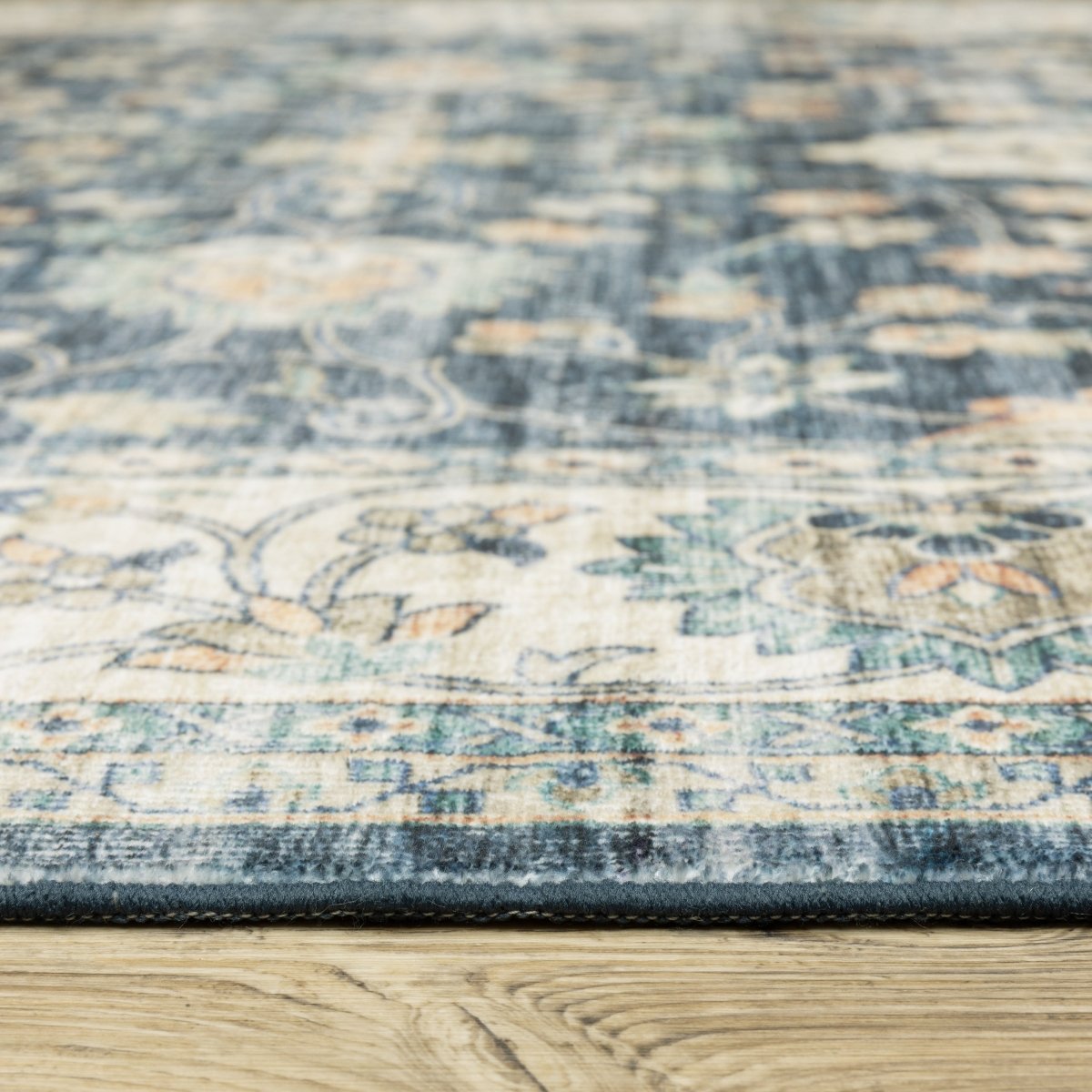 Oriental Weavers Sphinx Sumter Sum02 Blue/ Ivory Rug.