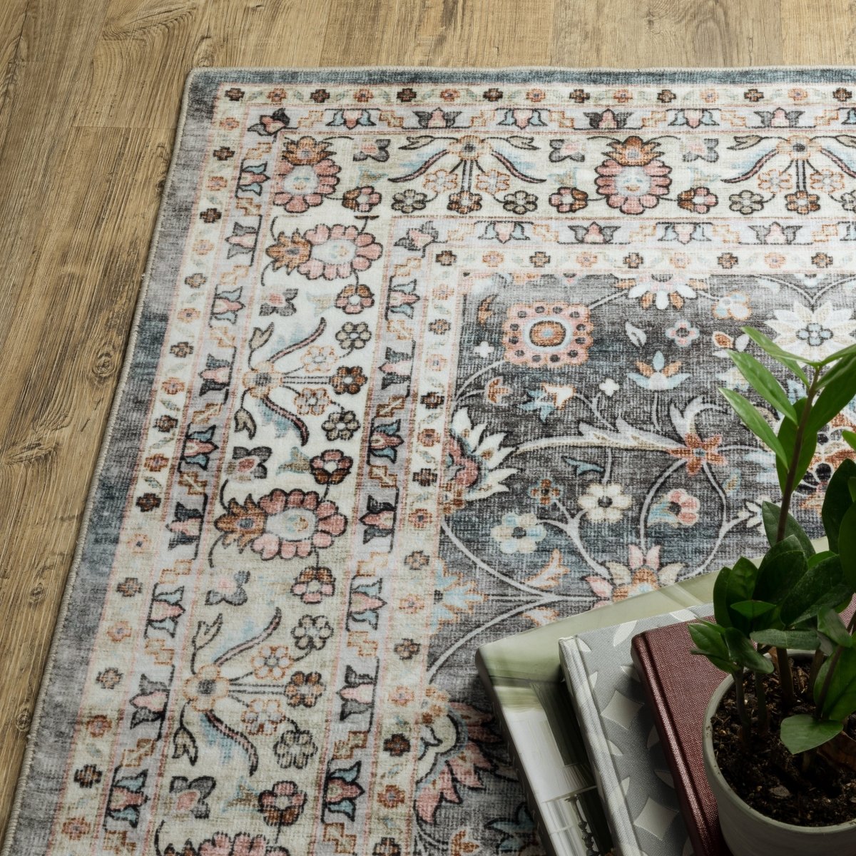 Oriental Weavers Sphinx Sumter Sum07 Grey/ Ivory Rug.