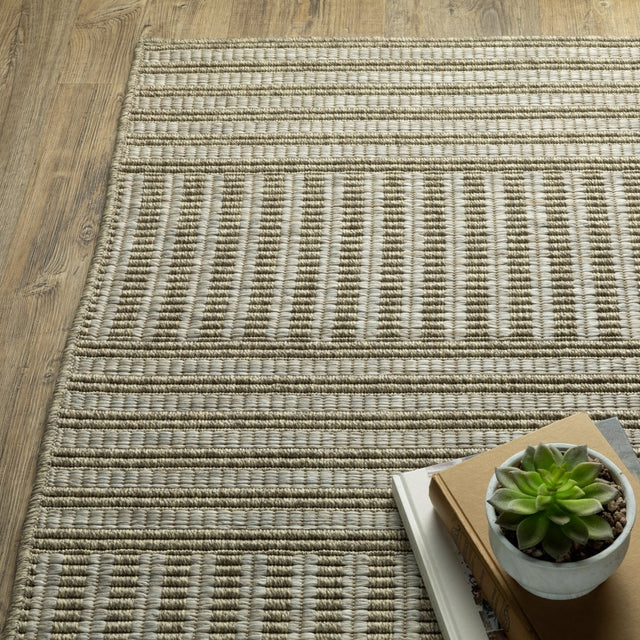 Oriental Weavers Sphinx Tortuga Tr02A Beige/ Black Rug.