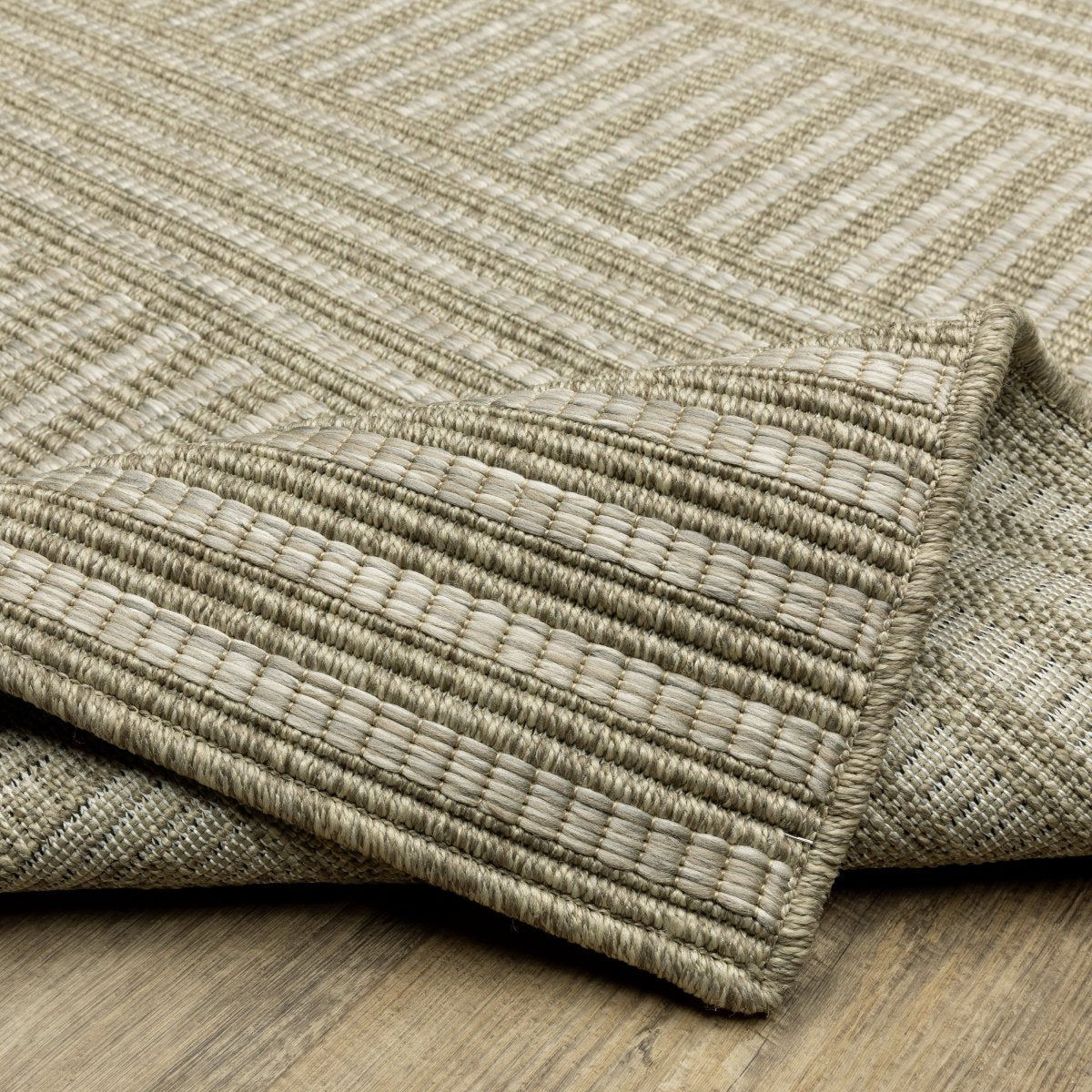 Oriental Weavers Sphinx Tortuga Tr02A Beige/ Black Rug.