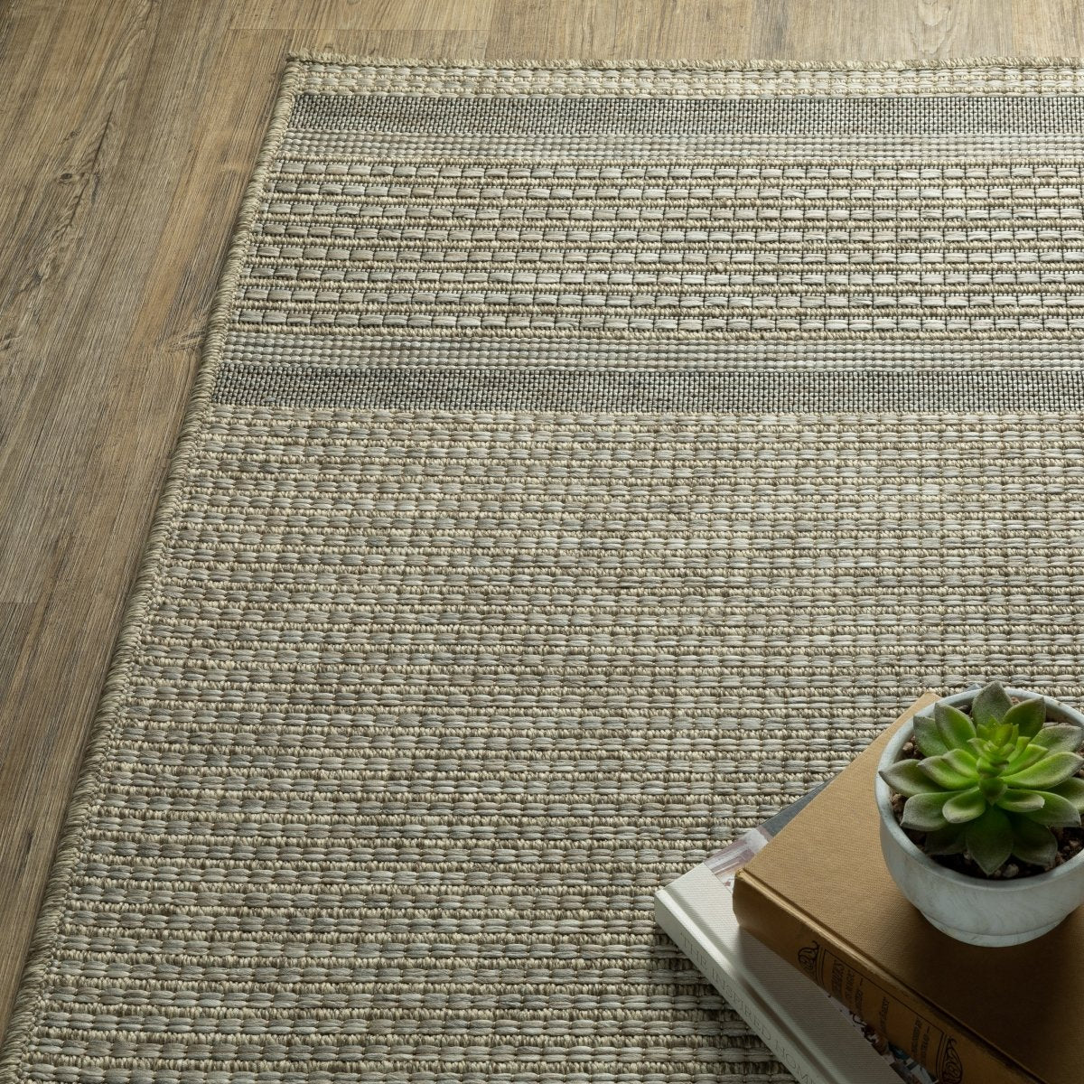 Oriental Weavers Sphinx Tortuga Tr07A Beige/ Black Rug.