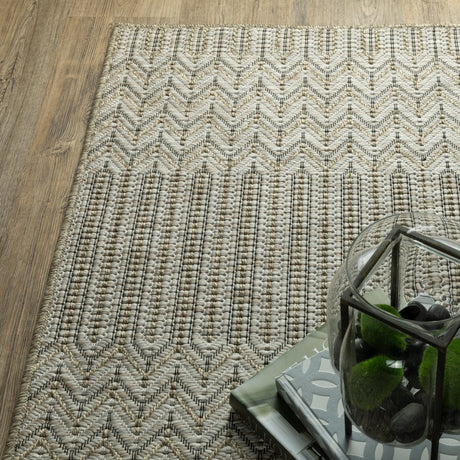 Oriental Weavers Sphinx Tortuga Tr09A Beige/ Black Rug.