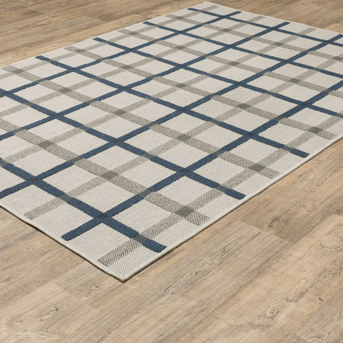 Oriental Weavers Torrey 7150H Beige/ Blue Rug.