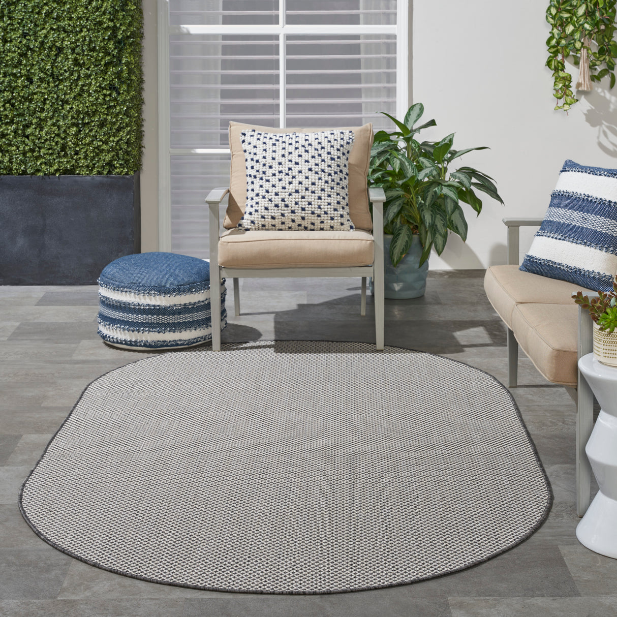 Nourison Courtyard COU01 Machine Made Ivory, Charcoal Rug