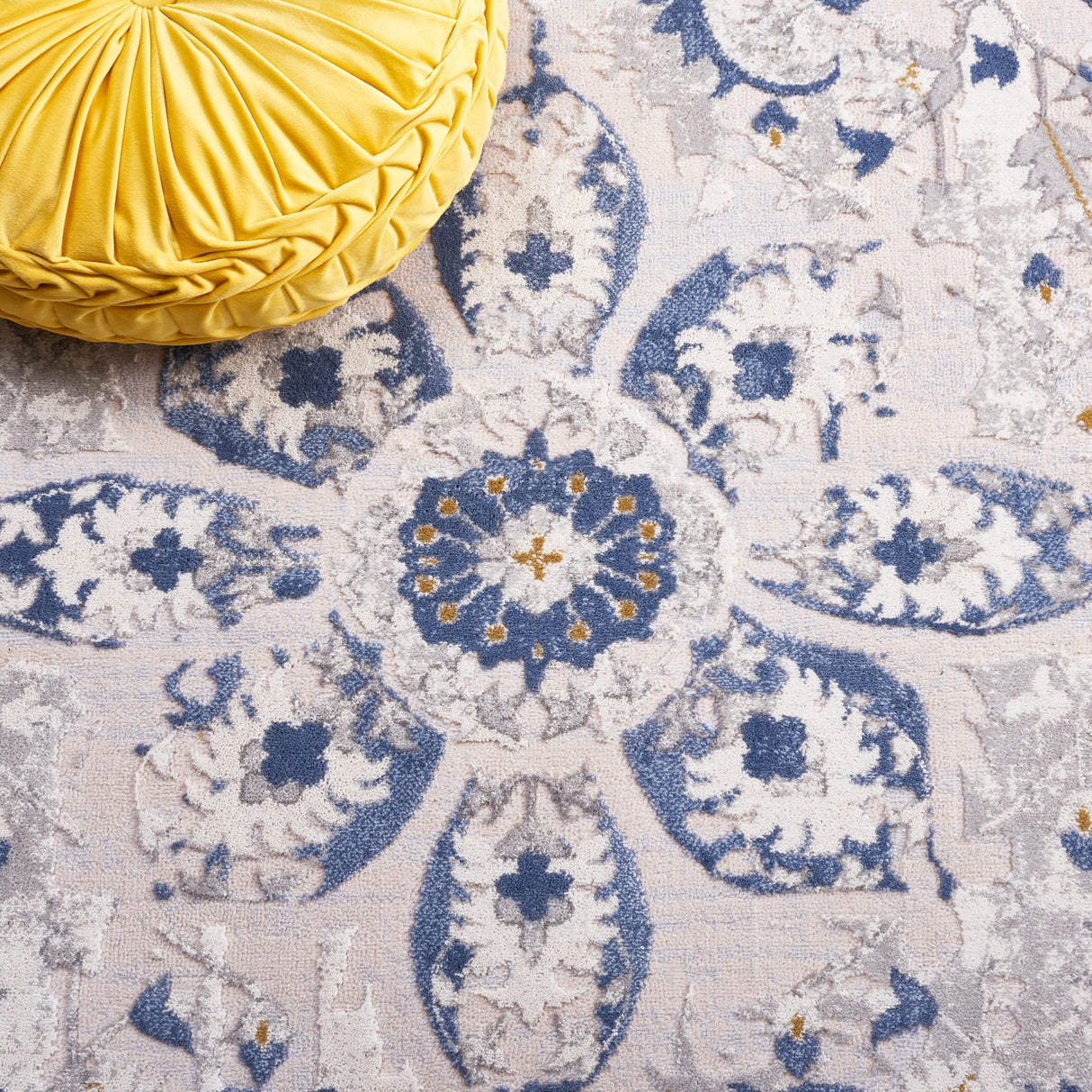 Safavieh Palma Pam314F Light Grey/Blue Rug.