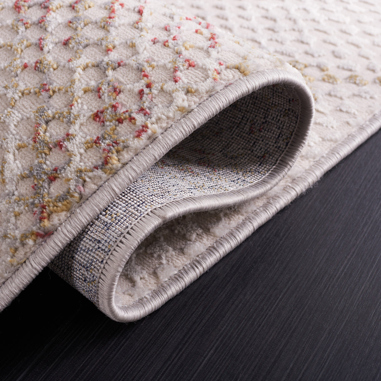 Safavieh Palma Pam324F Light Grey/Red Rug.