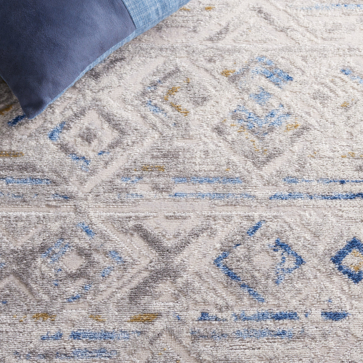 Safavieh Palma Pam332A Beige/Light Blue Rug.